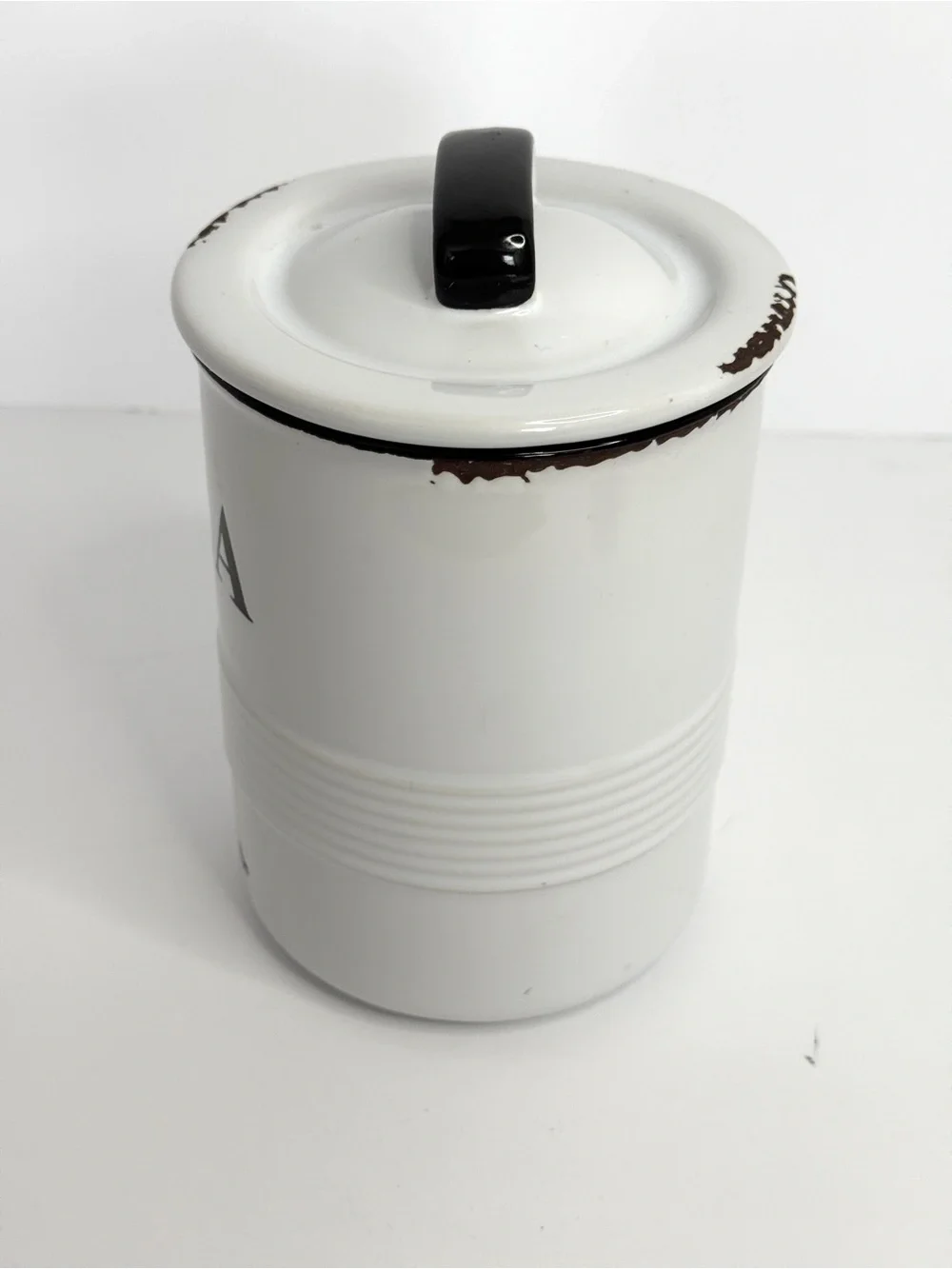 District 23 Tea Canister Black/White  | Kitchen